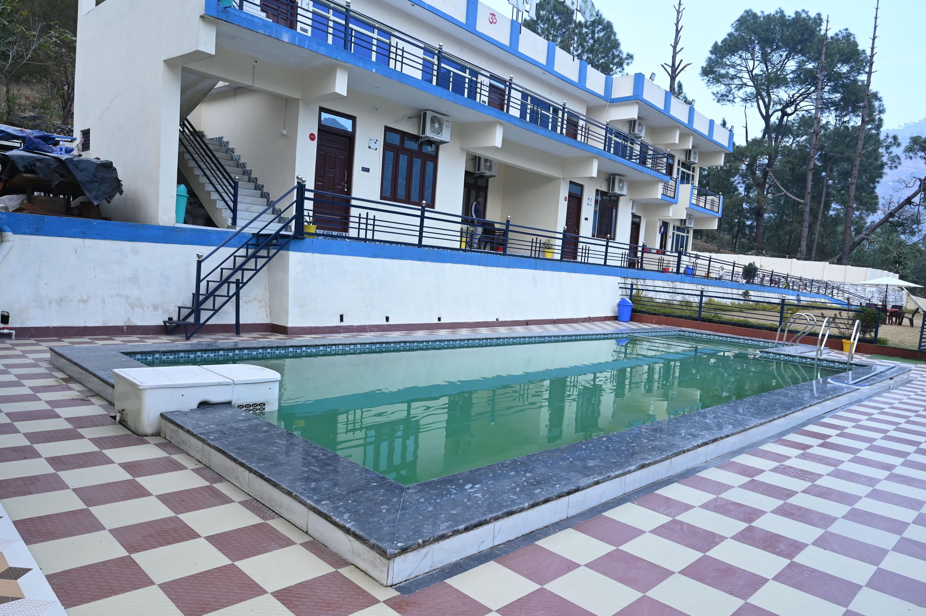 swming pool